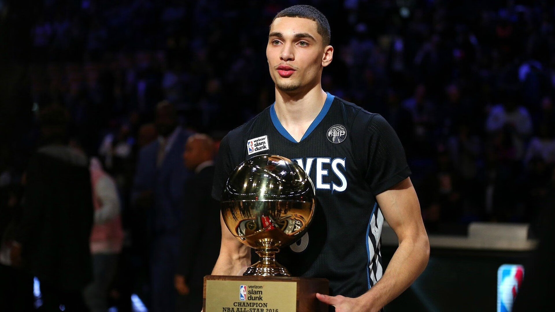 德甲：拜仁在退赛中小胜多特，积分榜领先优势扩大，德甲拜仁几连冠